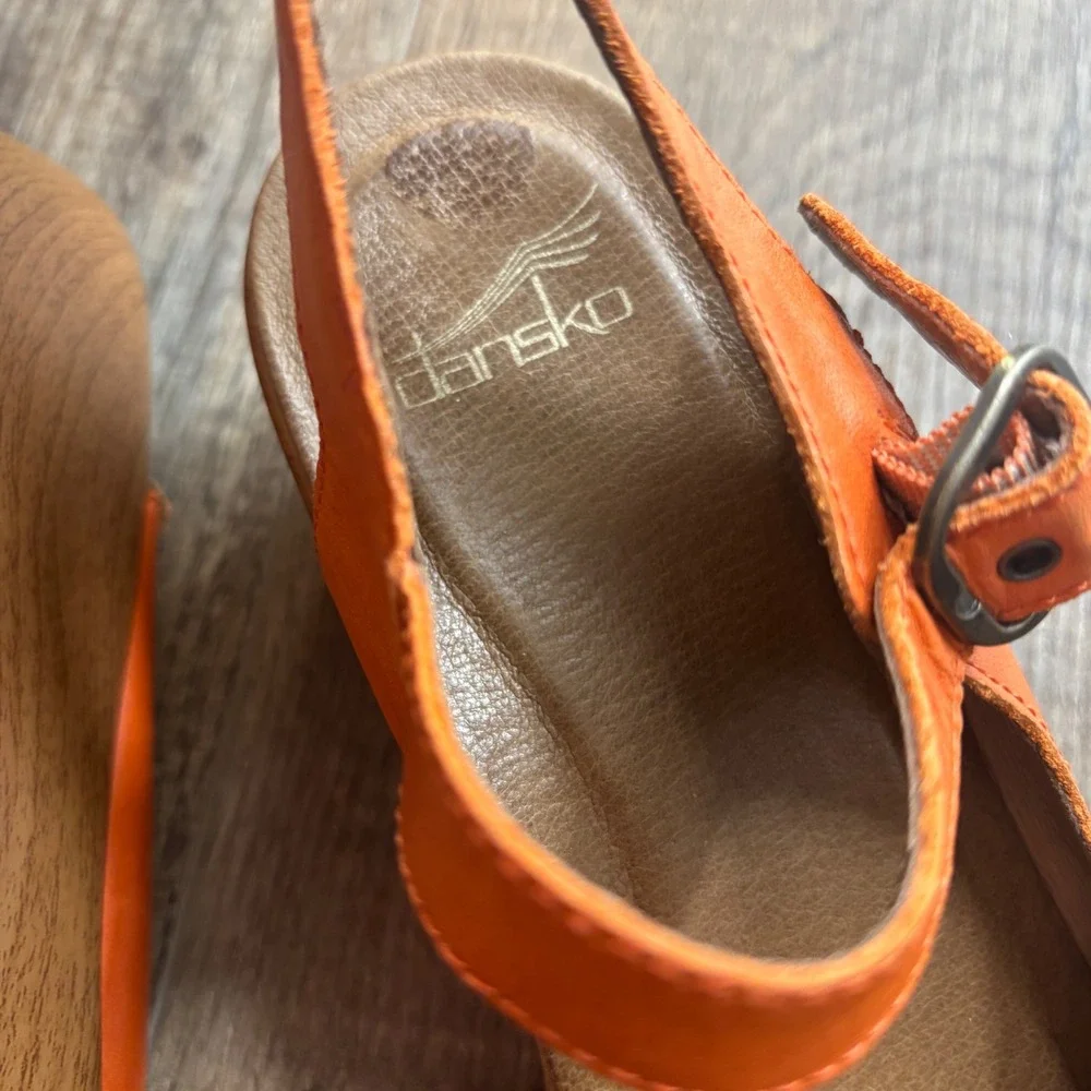 Dansko Orange Leather Wedge Sandals Slingback Buckle Platform Heels Womens 38